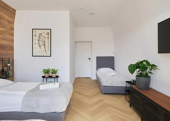 Solny Square Aparthotel