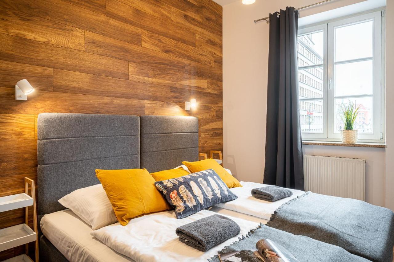 Solny Square Apartment