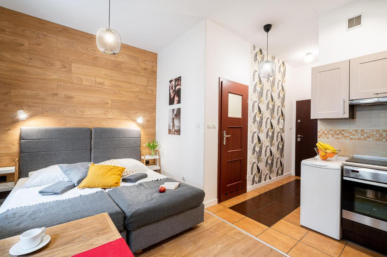 Solny Square Apartment
