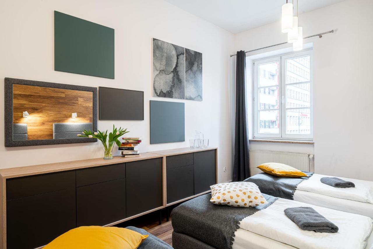 Solny Square Apartment