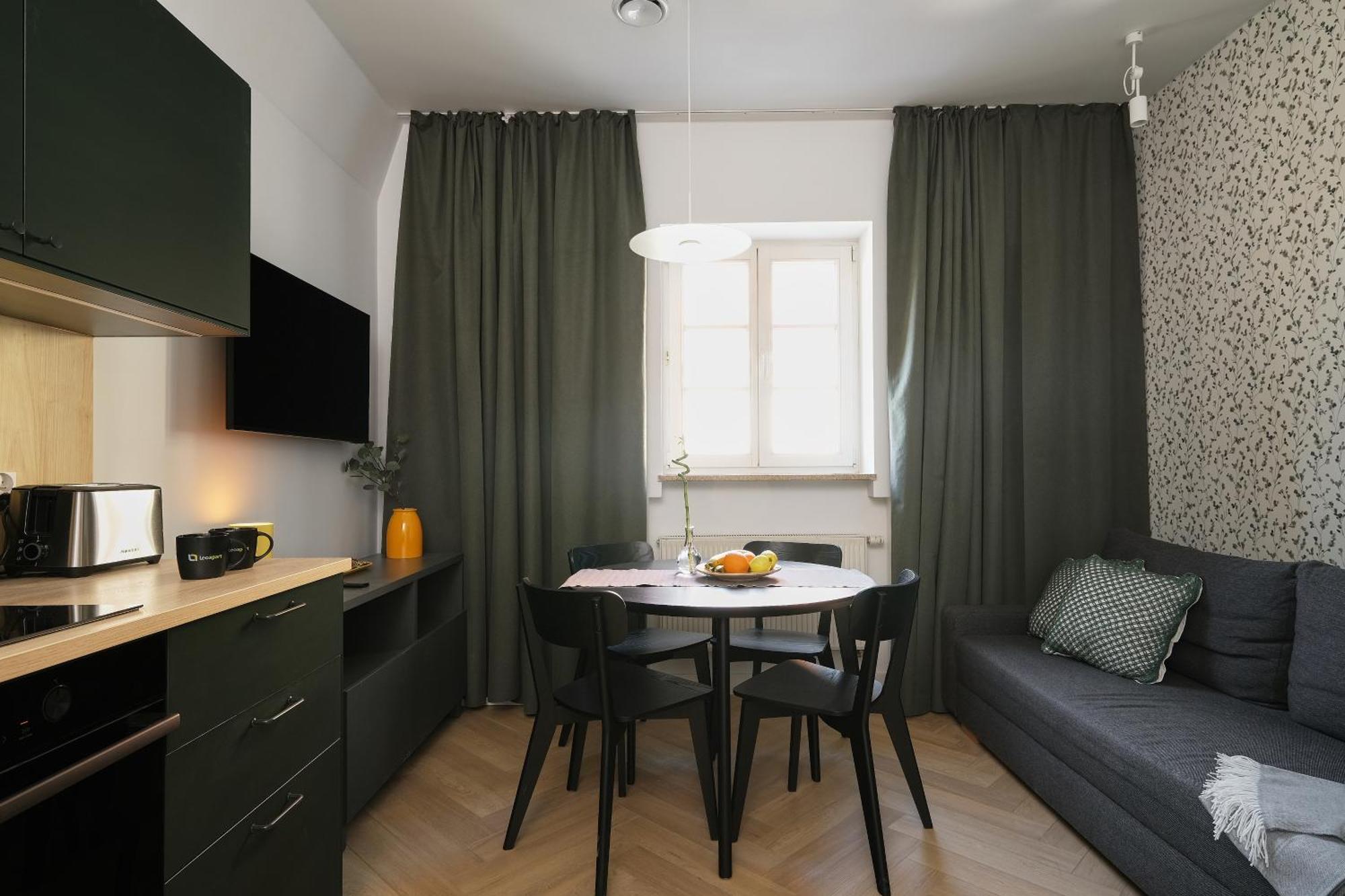 Apartmán Solny Square 3*